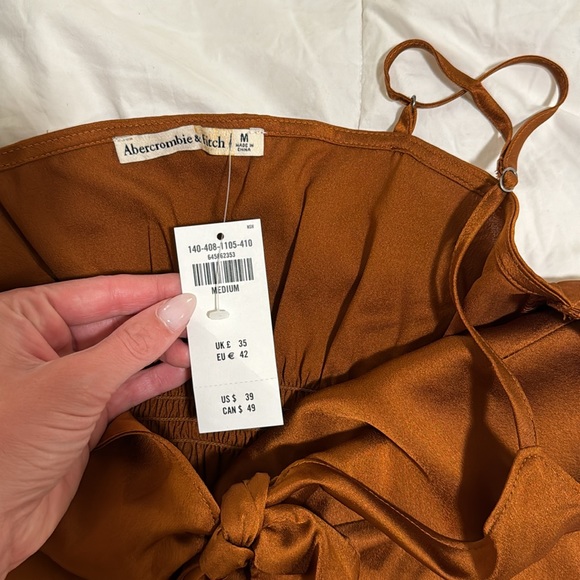 NWT silky camisol - Picture 2 of 3